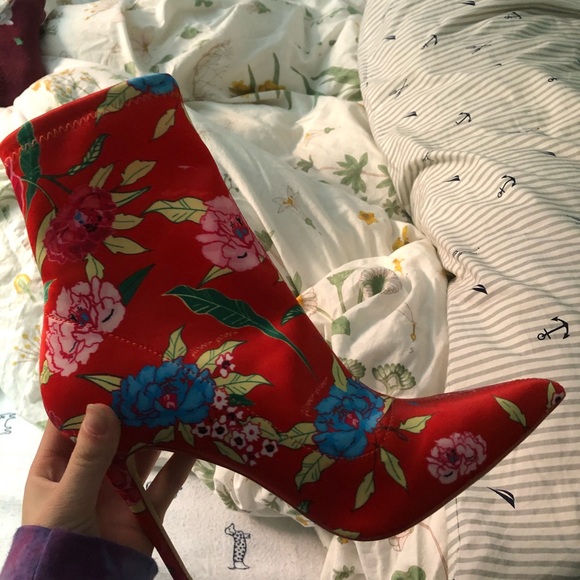 ALDO floral design stiletto heels - Picture 2 of 4